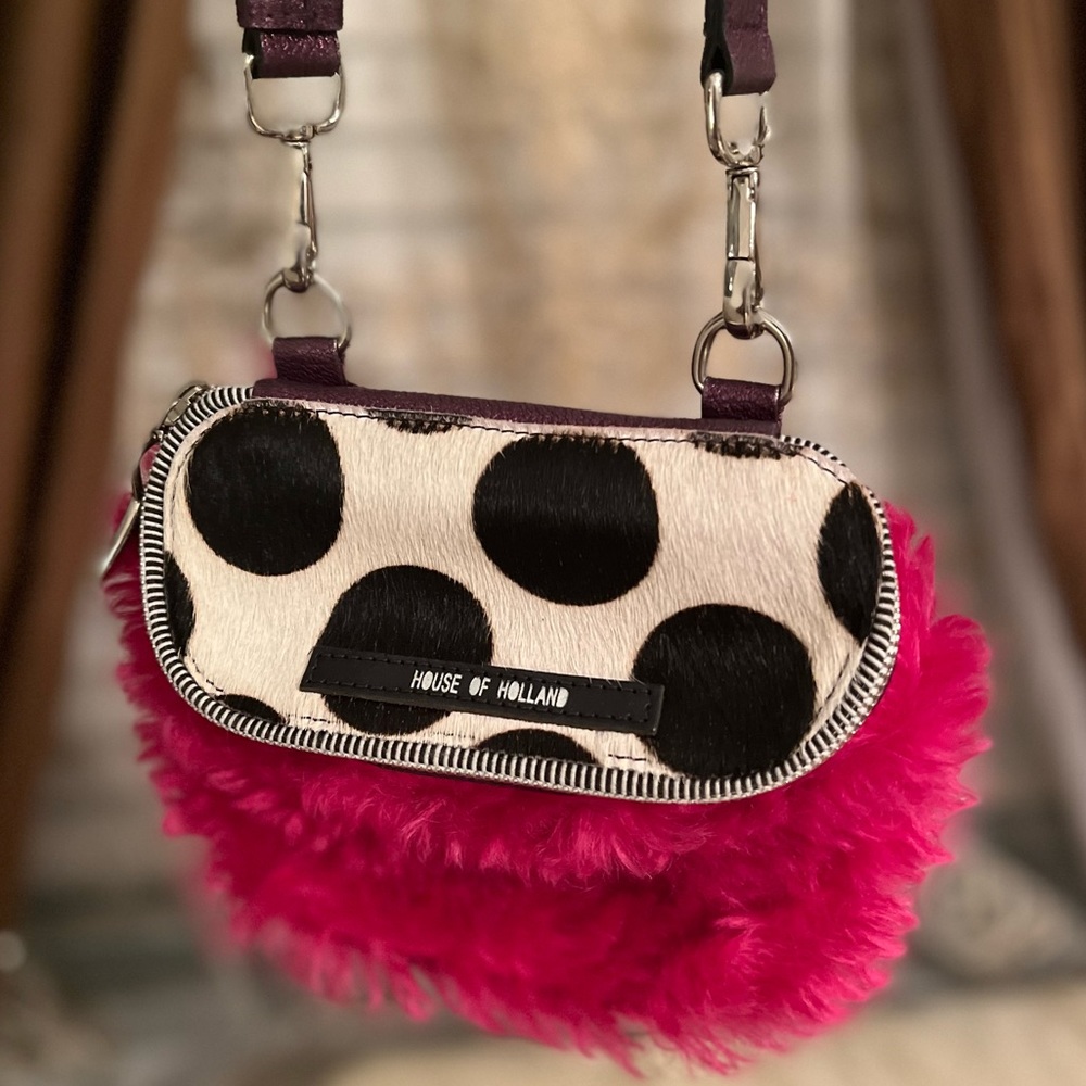 House of Holland Small Crossbody / Shoulder Purse Handbag Hot Pink Faux Fur